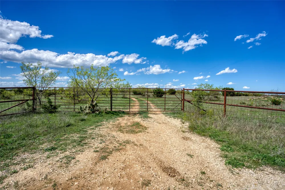 4121 County Road 2719 Evant, TX 76525
