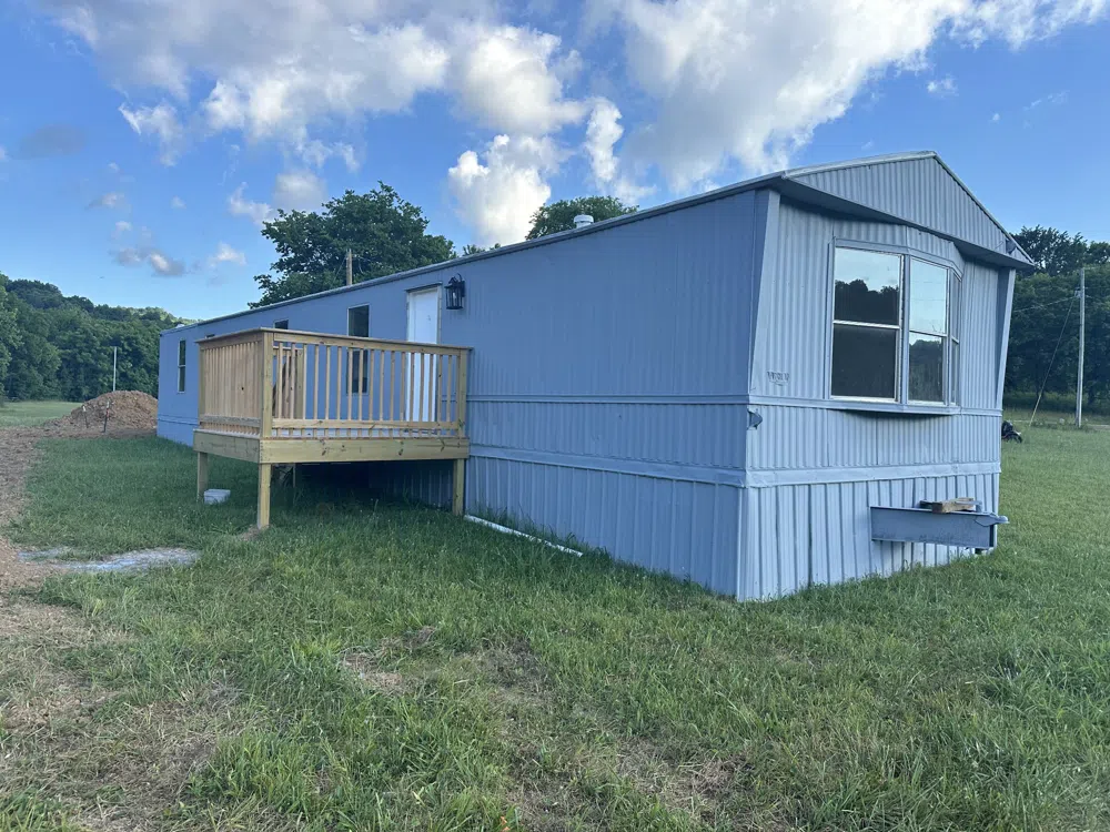 12 Young road Buffalo Valley, TN 38548