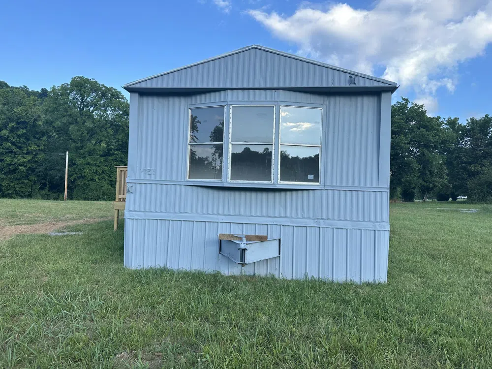 12 Young road Buffalo Valley, TN 38548