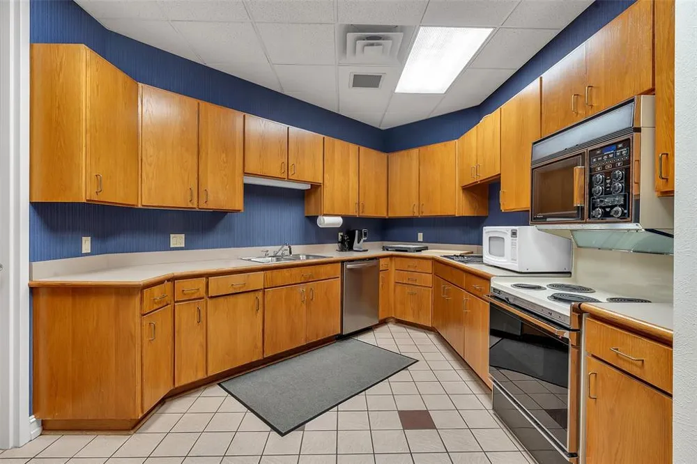 400 W Houston Marshall, TX 75670