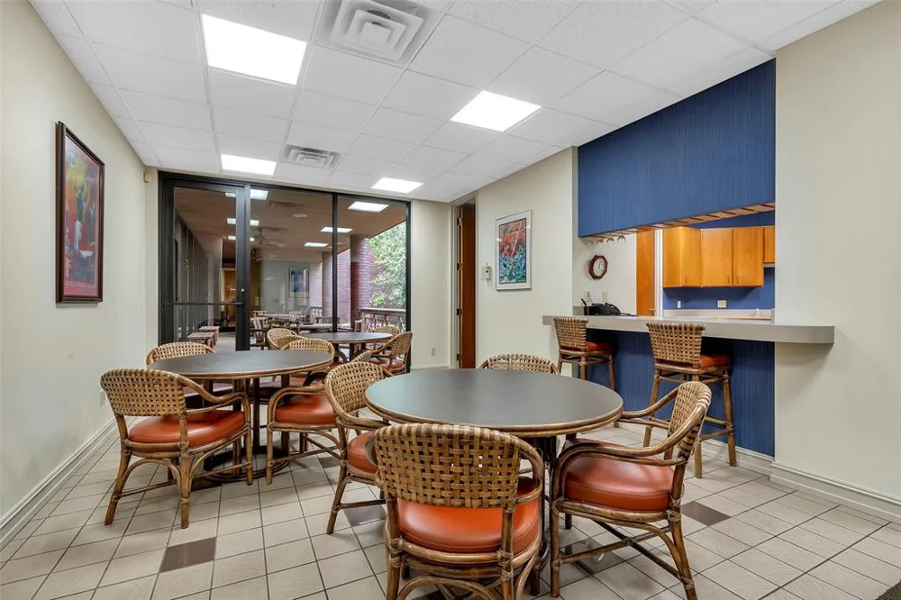 400 W Houston Marshall, TX 75670