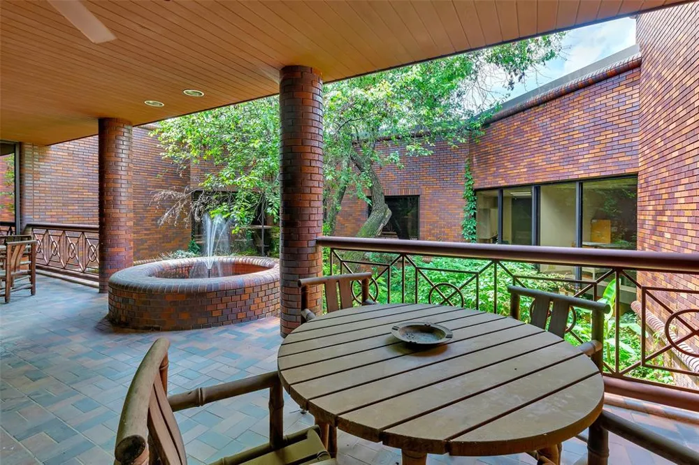 400 W Houston Marshall, TX 75670