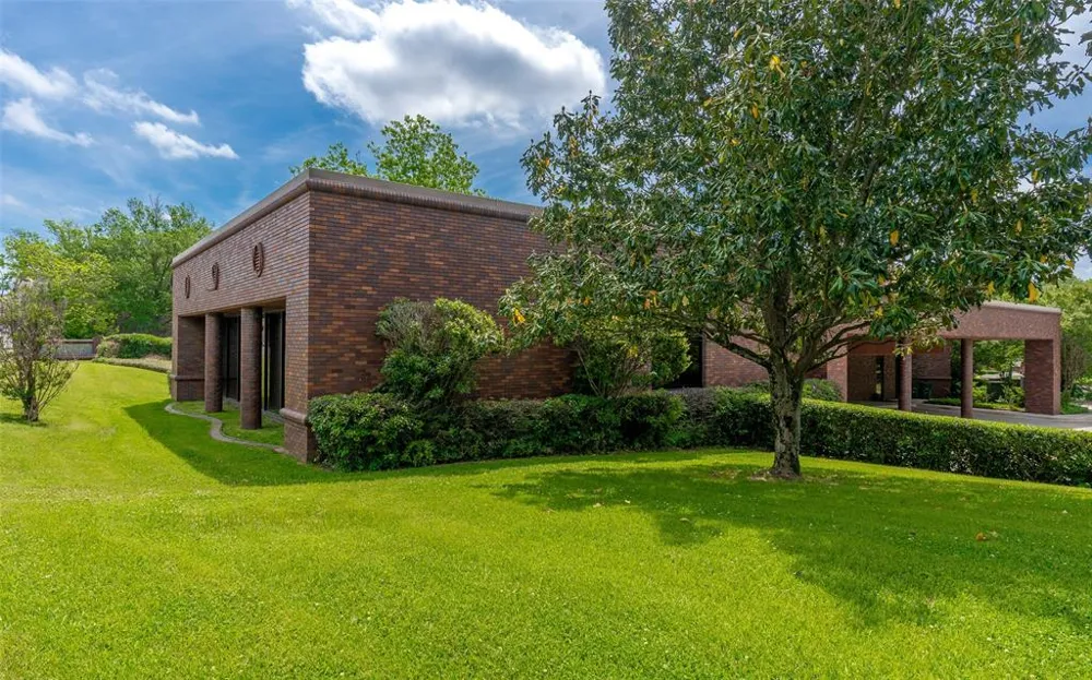 400 W Houston Marshall, TX 75670
