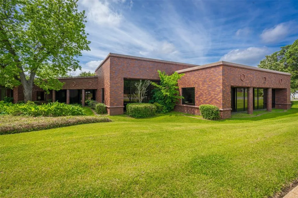 400 W Houston Marshall, TX 75670