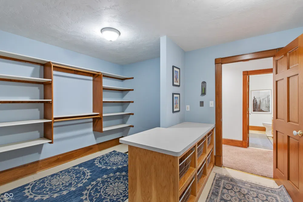 3917 525 W Fairland, IN 46126
