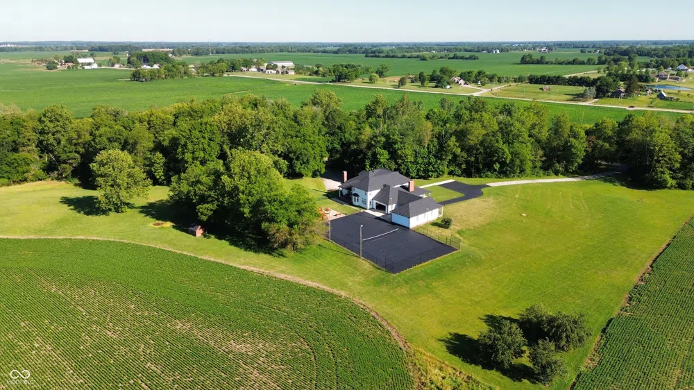 3917 525 W Fairland, IN 46126