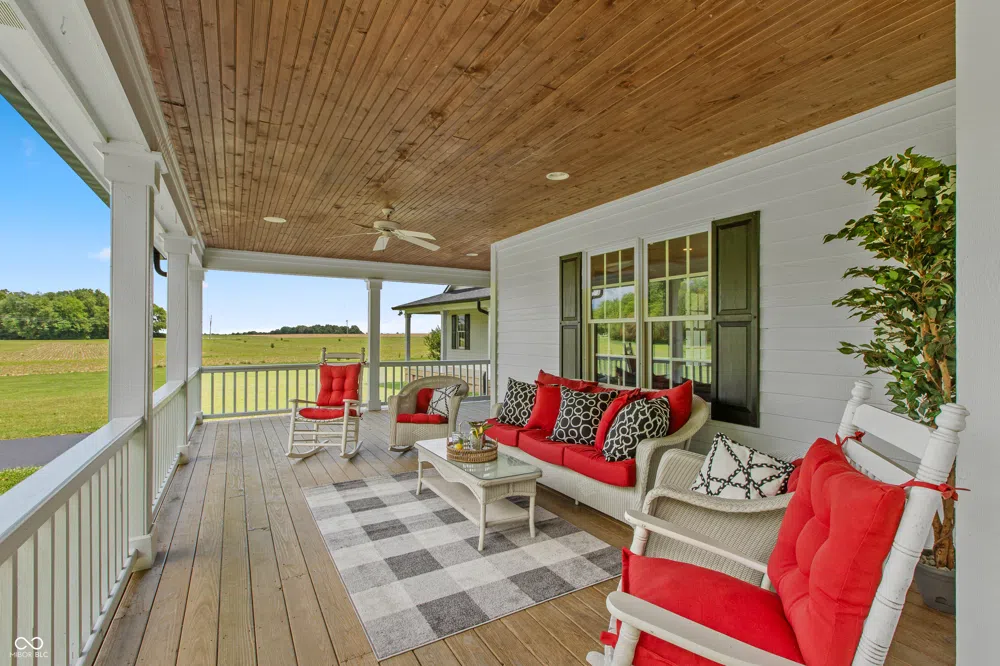 3917 525 W Fairland, IN 46126
