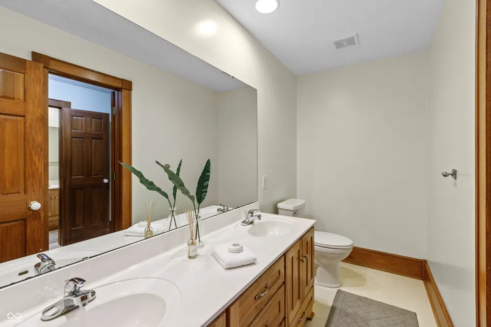3917 525 W Fairland, IN 46126