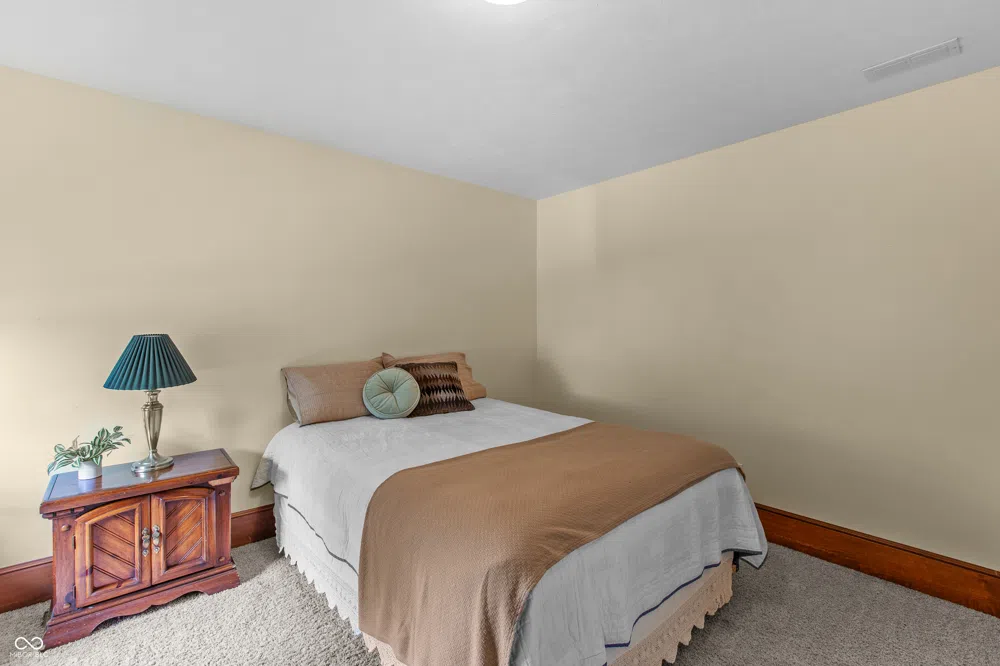 3917 525 W Fairland, IN 46126