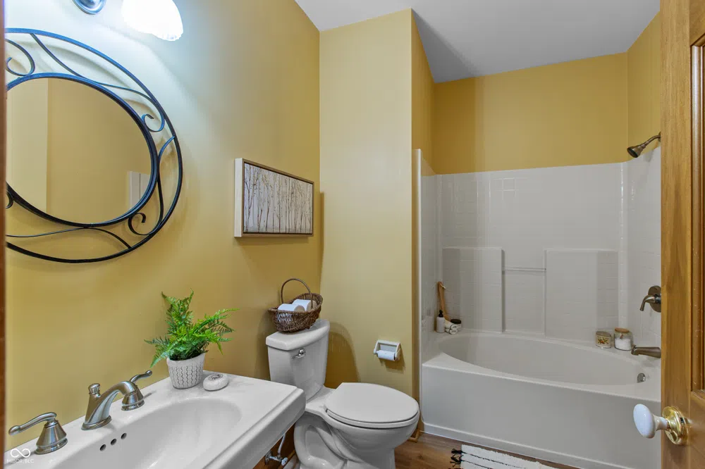 3917 525 W Fairland, IN 46126