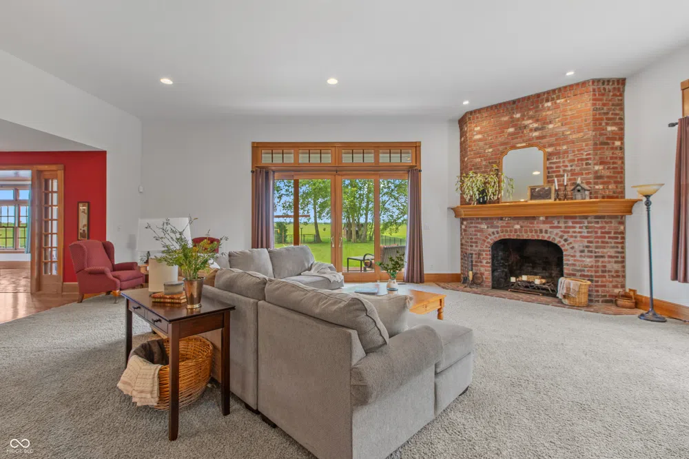 3917 525 W Fairland, IN 46126