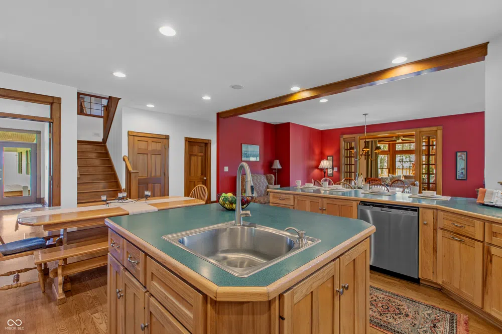 3917 525 W Fairland, IN 46126