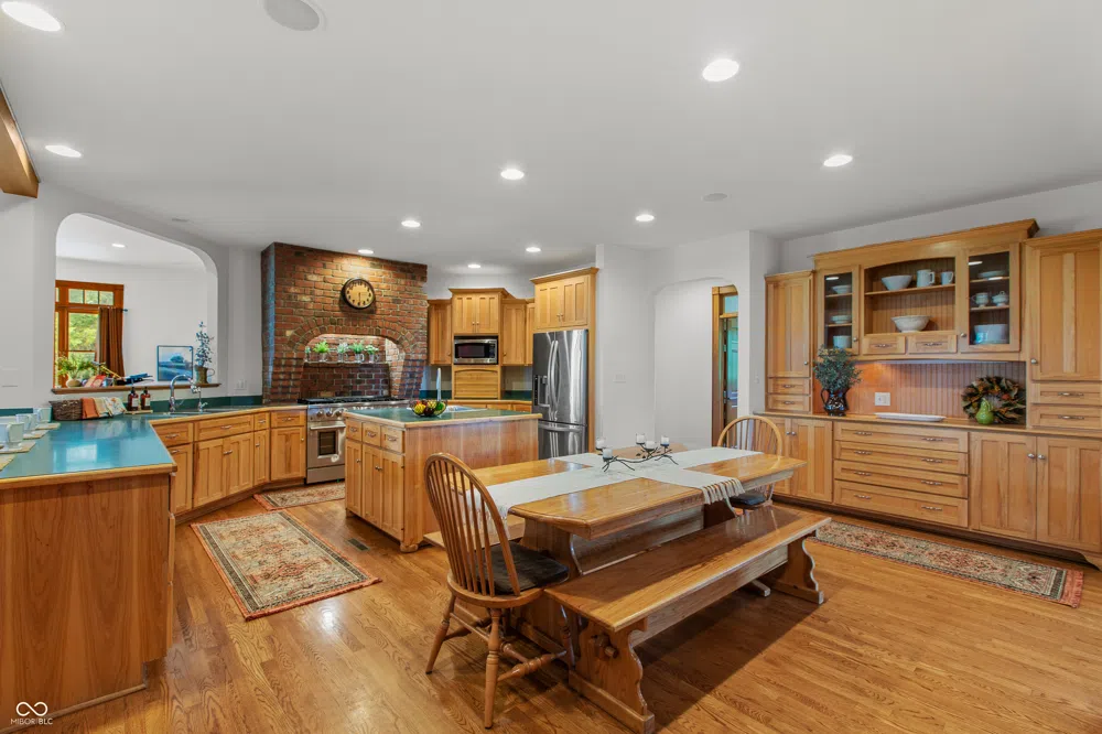 3917 525 W Fairland, IN 46126