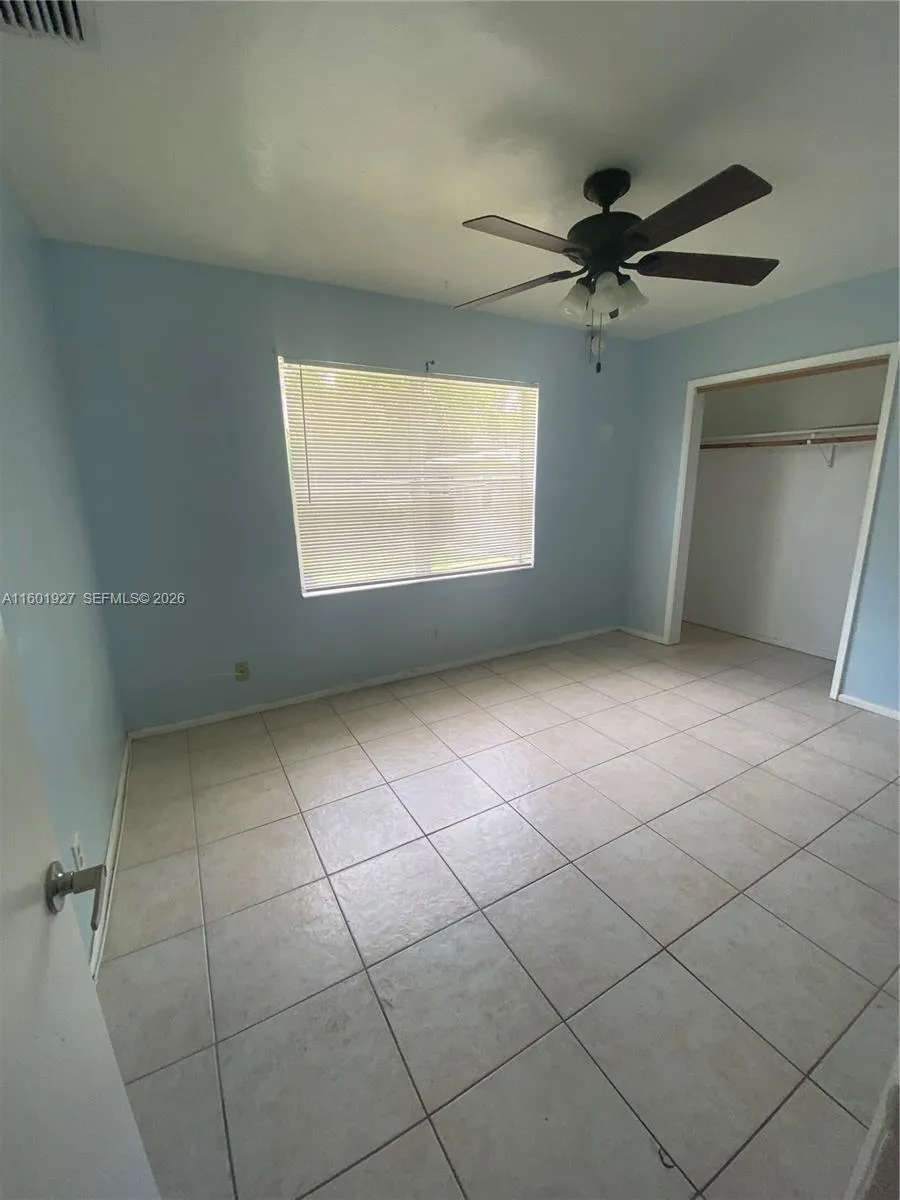 1739 SW 28th Ter Fort Lauderdale, FL 33312