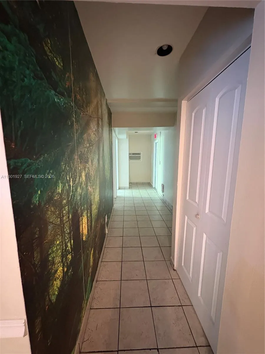 1739 SW 28th Ter Fort Lauderdale, FL 33312