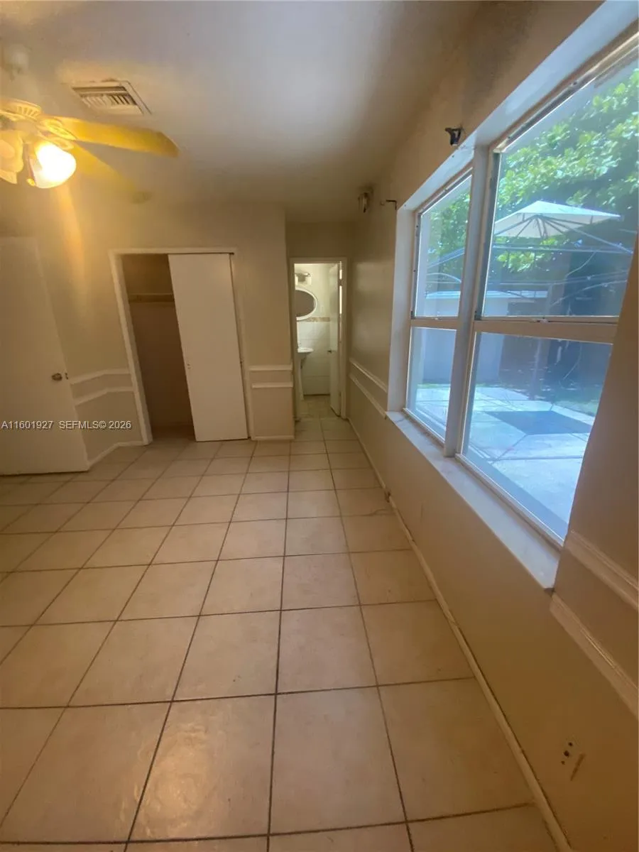 1739 SW 28th Ter Fort Lauderdale, FL 33312