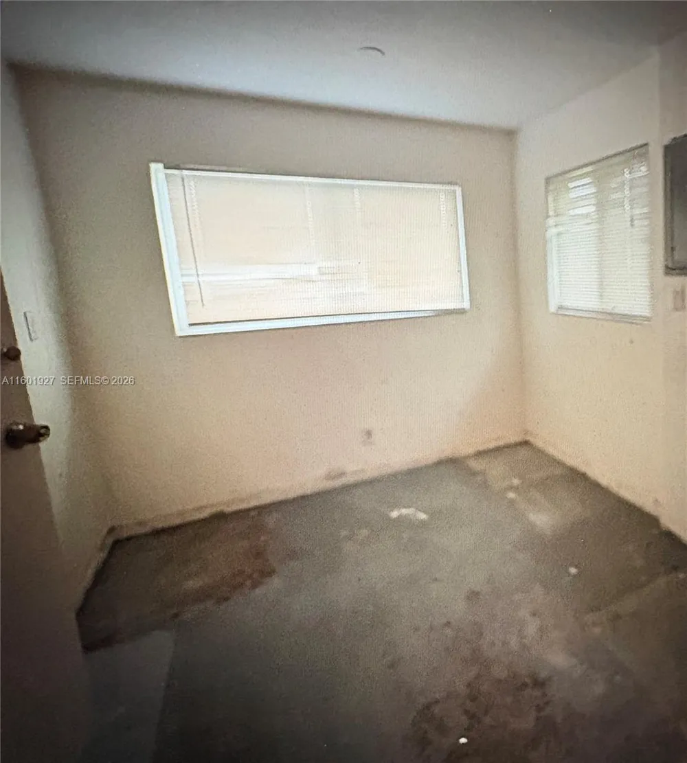 1739 SW 28th Ter Fort Lauderdale, FL 33312