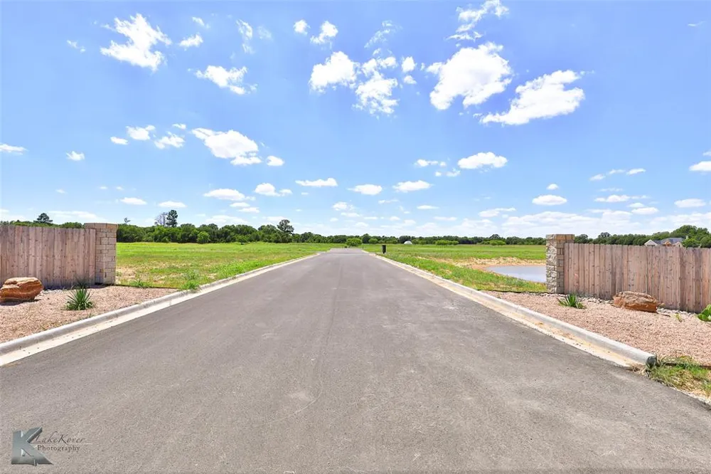 1004 Southwind Circle Clyde, TX 79510