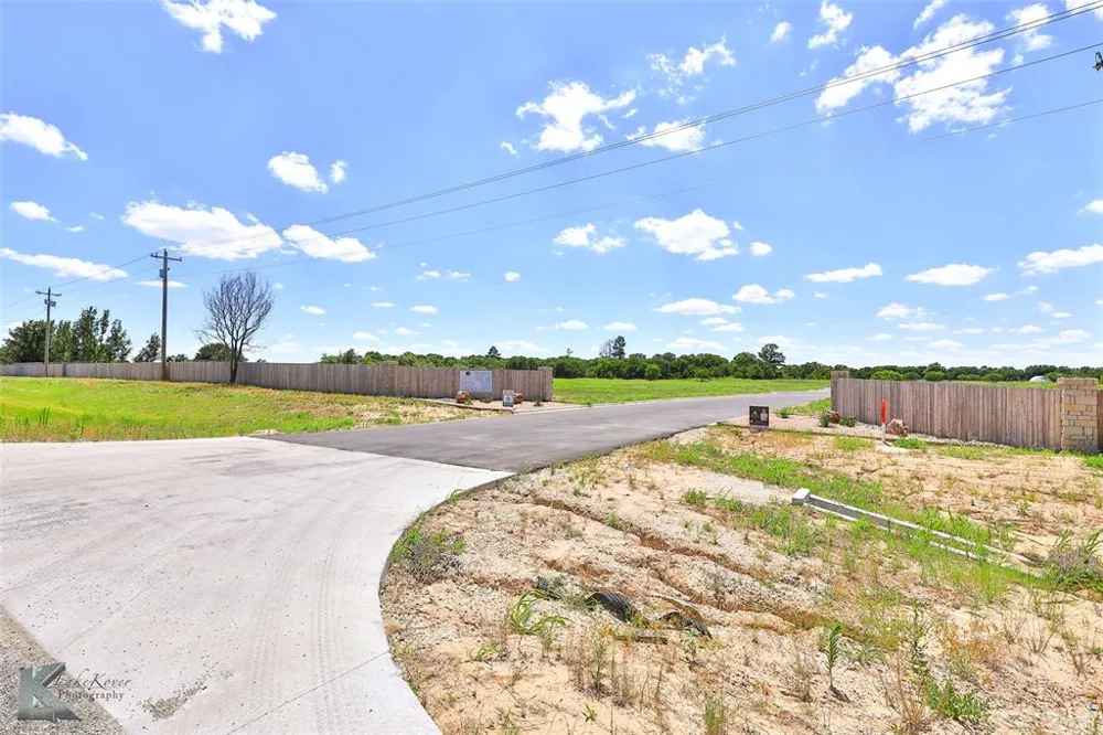 1004 Southwind Circle Clyde, TX 79510