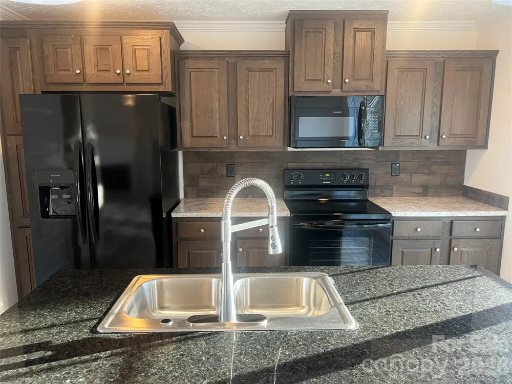 5748 Dalmatian Street Iron Station, NC 28080