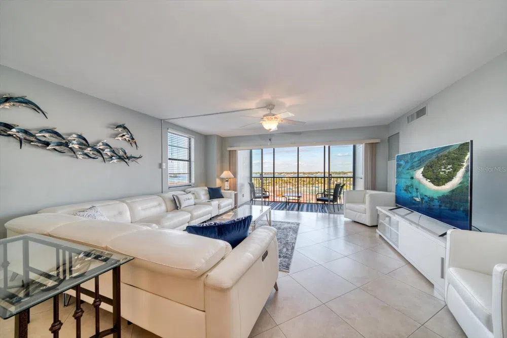 10355 PARADISE BOULEVARD #612 Treasure Island, FL 33706