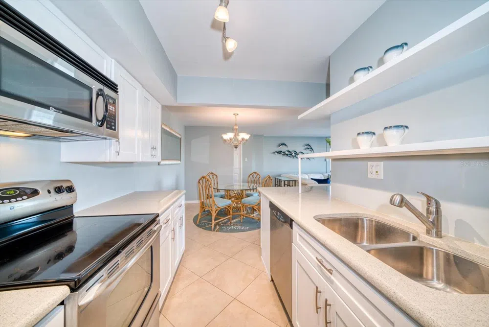 10355 PARADISE BOULEVARD #612 Treasure Island, FL 33706