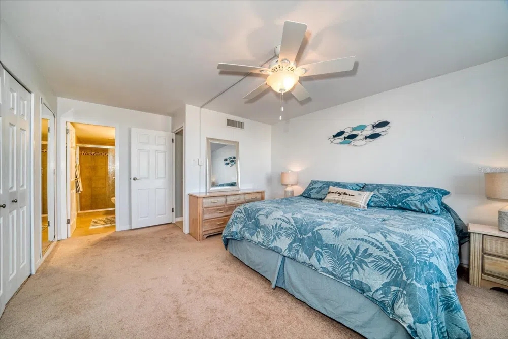 10355 PARADISE BOULEVARD #612 Treasure Island, FL 33706
