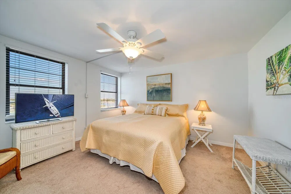 10355 PARADISE BOULEVARD #612 Treasure Island, FL 33706