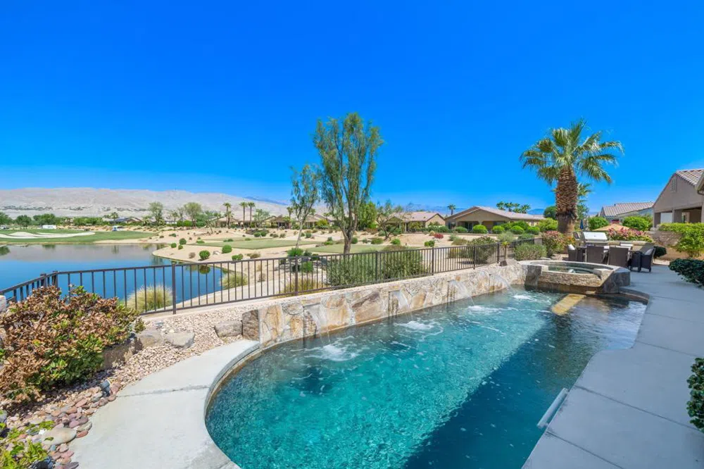 81074 Avenida Neblina Indio, CA 92203