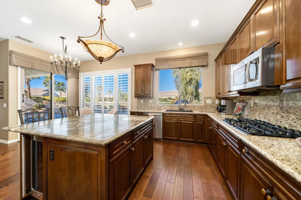 81074 Avenida Neblina Indio, CA 92203