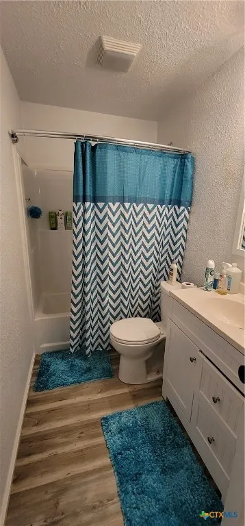 1012 W Denver Avenue Seadrift, TX 77983