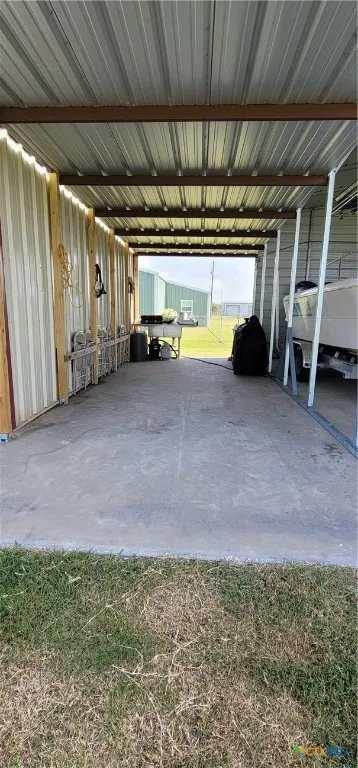 1012 W Denver Avenue Seadrift, TX 77983