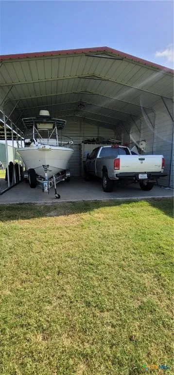 1012 W Denver Avenue Seadrift, TX 77983