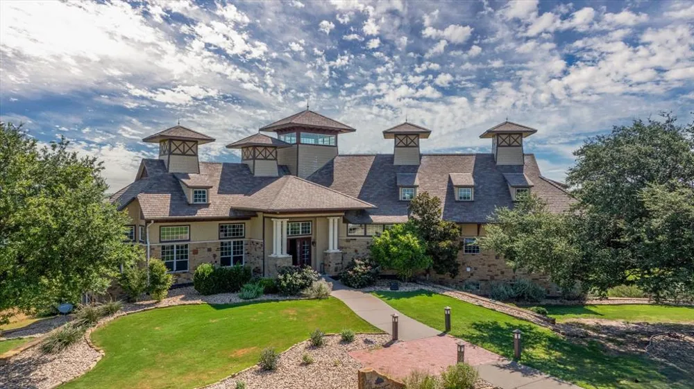 7308 Castle Royle Court Cleburne, TX 76033