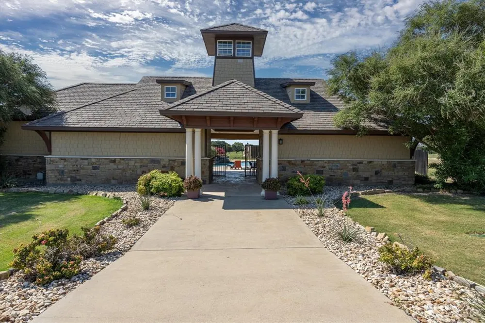7308 Castle Royle Court Cleburne, TX 76033