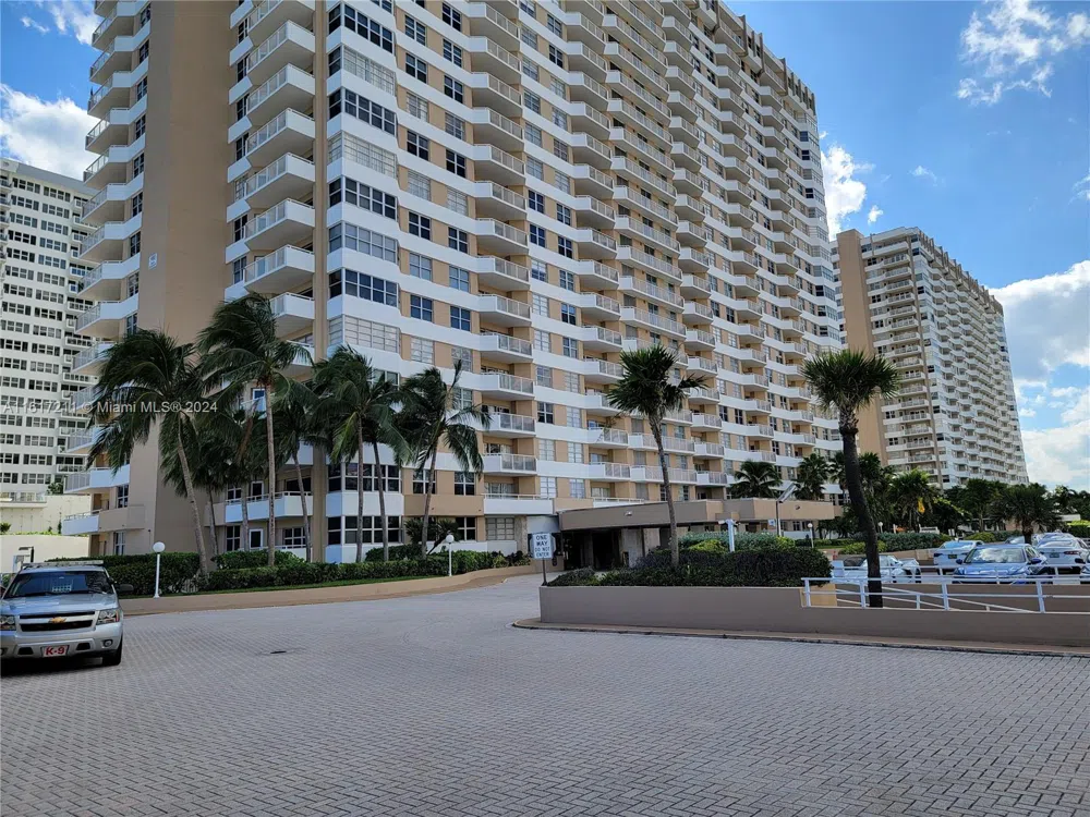 1980 S Ocean Dr #2C Hallandale Beach, FL 33009