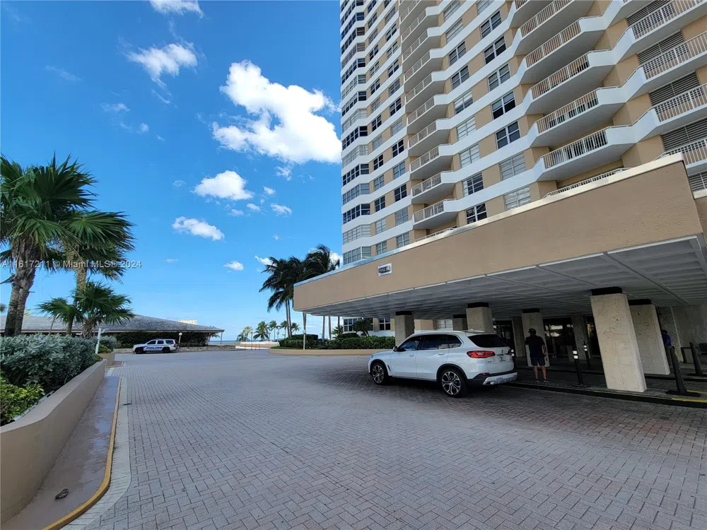 1980 S Ocean Dr #2C Hallandale Beach, FL 33009