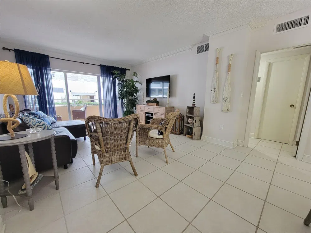 1980 S Ocean Dr #2C Hallandale Beach, FL 33009