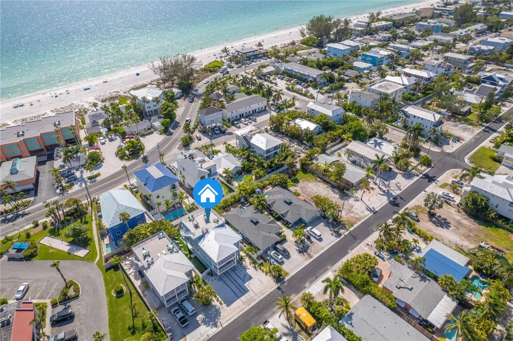 2102 AVENUE B Bradenton Beach, FL 34217