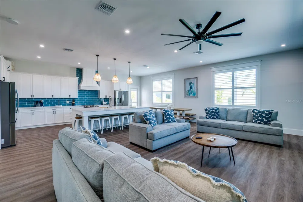 2102 AVENUE B Bradenton Beach, FL 34217