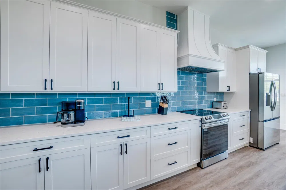 2102 AVENUE B Bradenton Beach, FL 34217