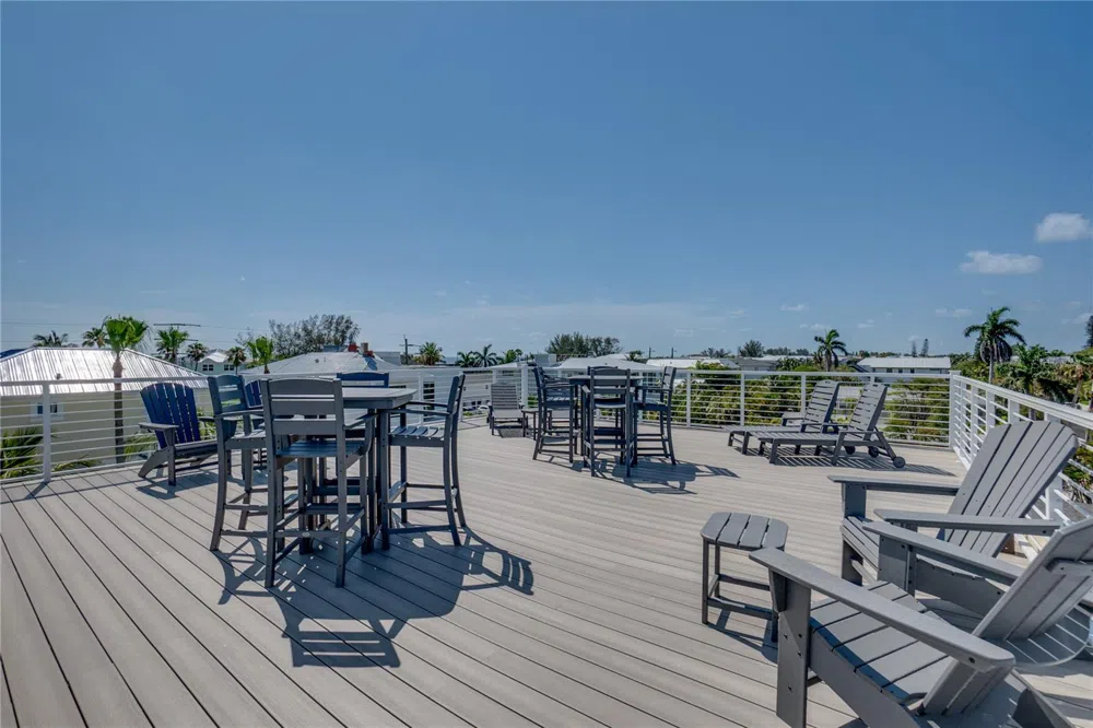 2102 AVENUE B Bradenton Beach, FL 34217