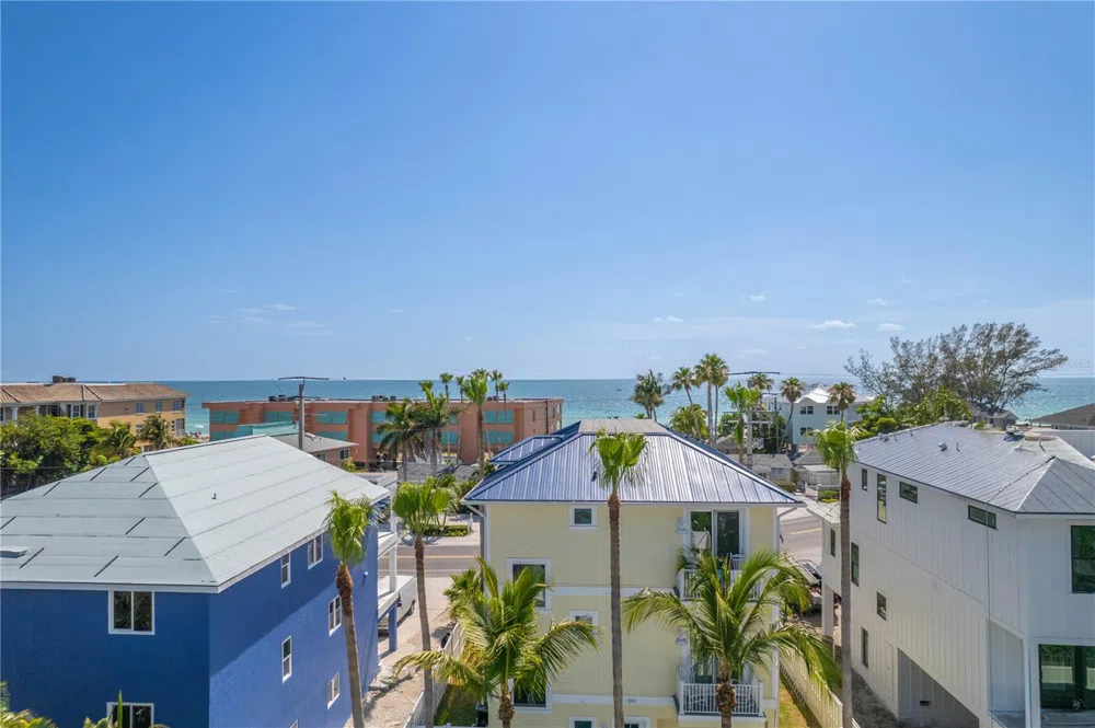 2102 AVENUE B Bradenton Beach, FL 34217