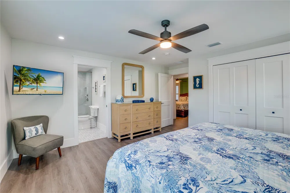 2102 AVENUE B Bradenton Beach, FL 34217