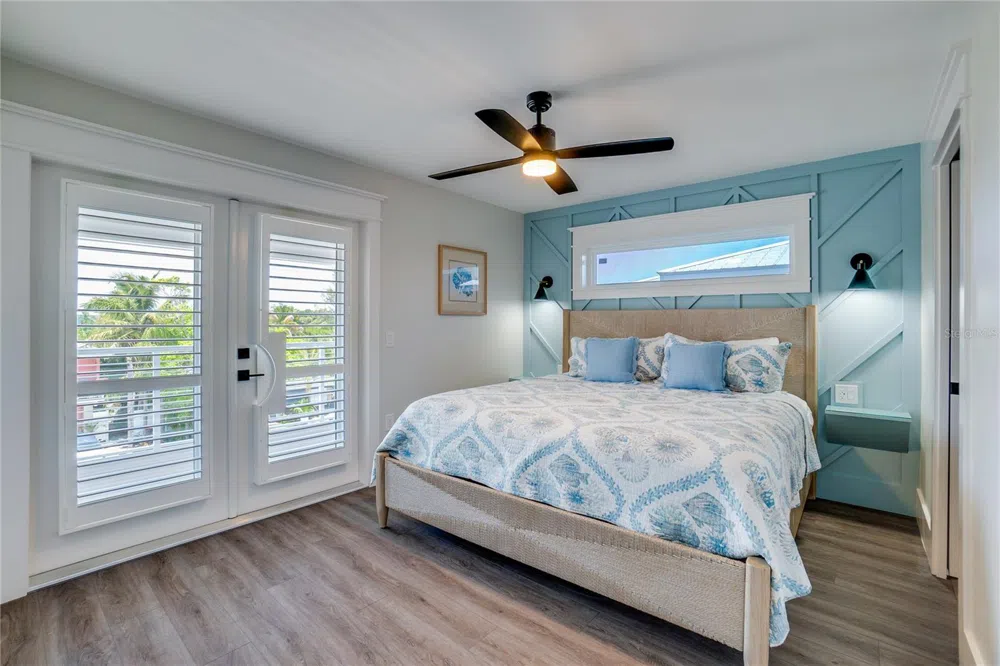 2102 AVENUE B Bradenton Beach, FL 34217