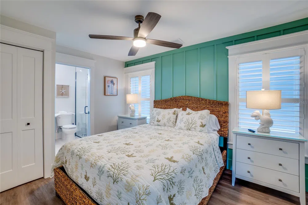 2102 AVENUE B Bradenton Beach, FL 34217