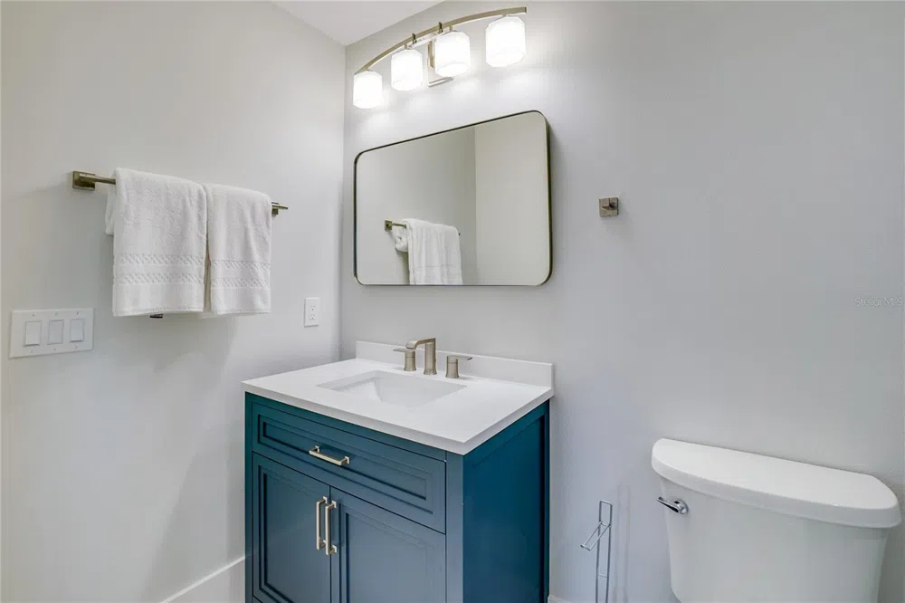 2102 AVENUE B Bradenton Beach, FL 34217