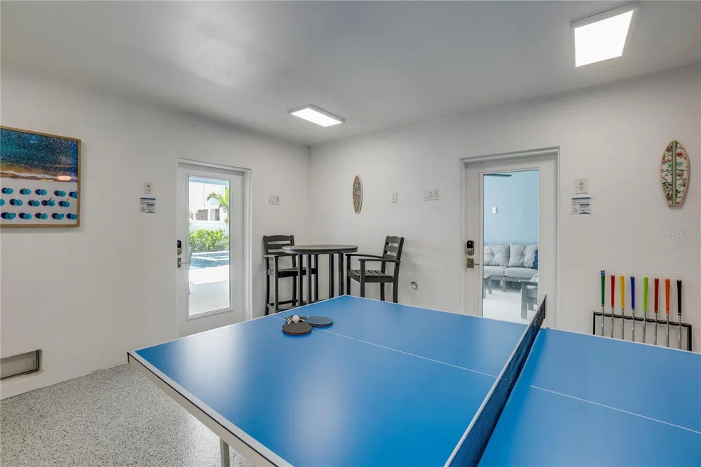 2102 AVENUE B Bradenton Beach, FL 34217