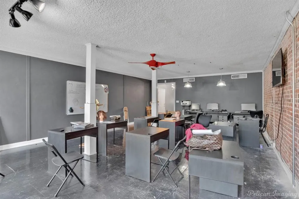 711 Texas Street Shreveport, LA 71101