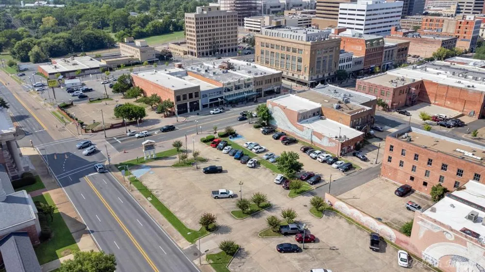 711 Texas Street Shreveport, LA 71101